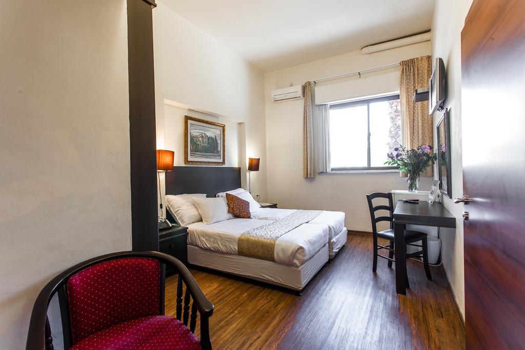 Hotel A Little House In Rechavia Jerusalem Exterior foto