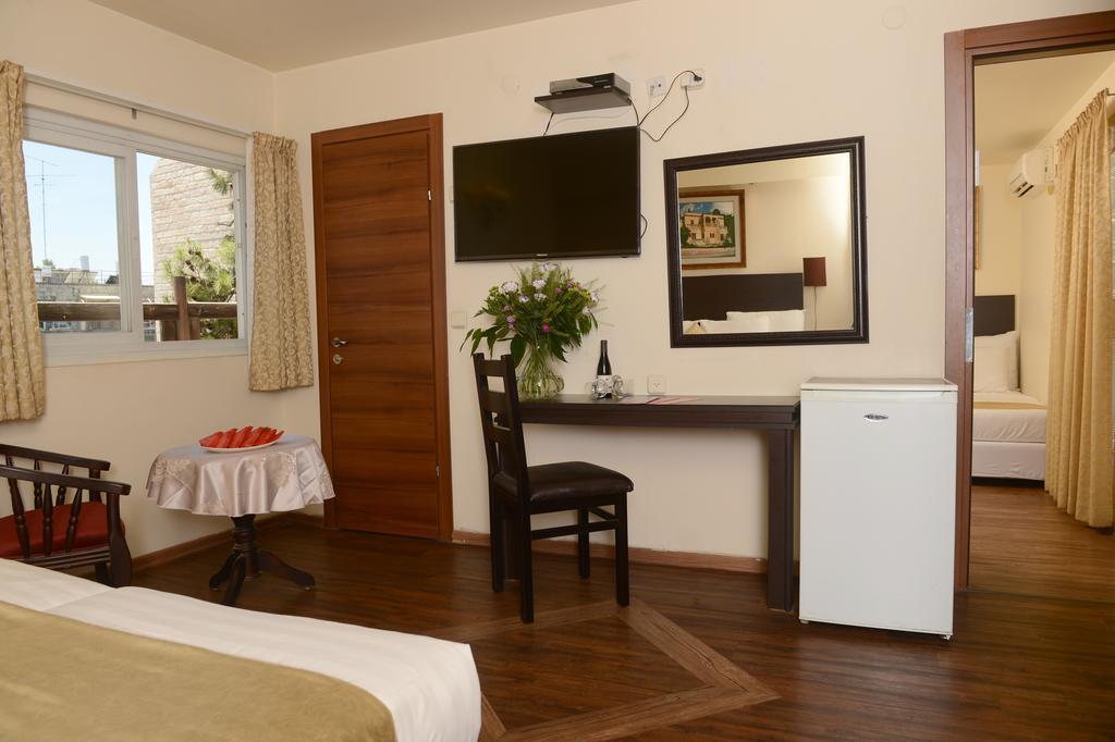Hotel A Little House In Rechavia Jerusalem Zimmer foto
